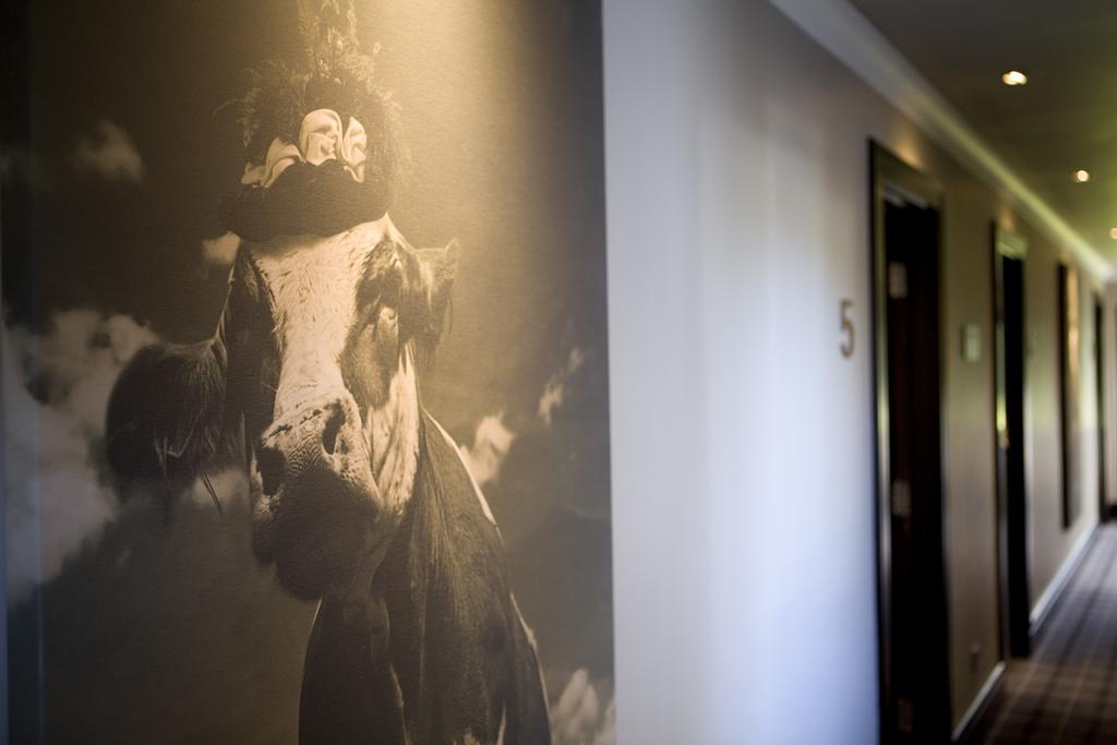 The Bulls Head Hotel Hale  Bagian luar foto